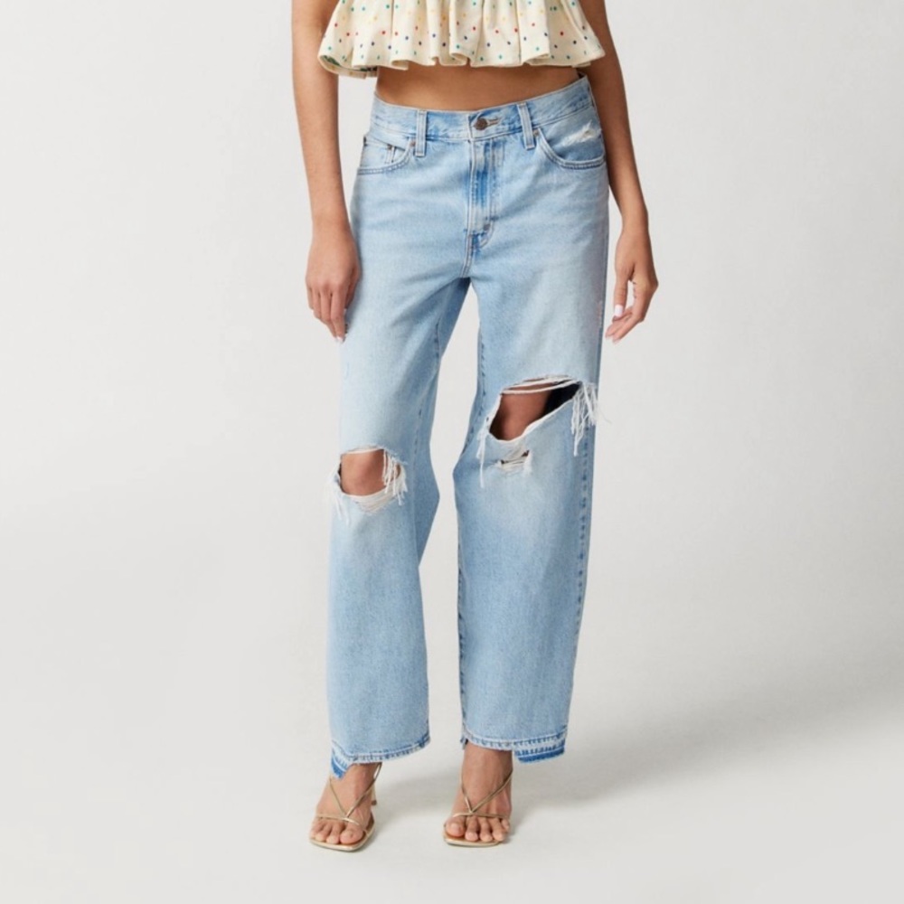 Levi Baggy dad jean